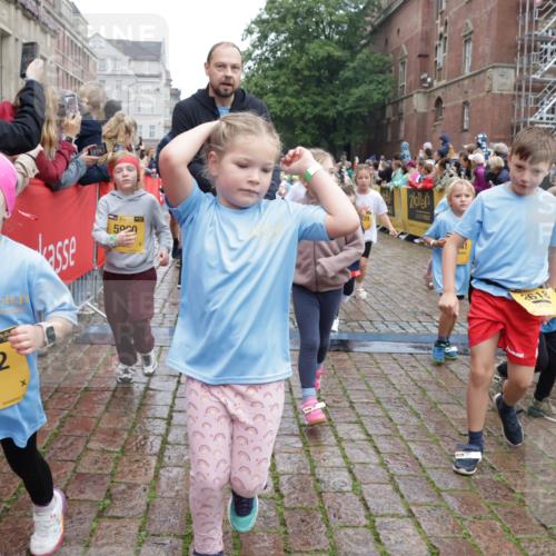 13.09.2026 - Kiel Lauf Yannick Fuchs http://msf.ph/oto/10273012 13.09.2026 08:35:48 Ziel 165, 304, 705, 741, 1152, 1240, 1516, 1850, 2684, 3077, 3236, 3497, 3542, 3560, 3562, 4319, 4603, 4924, 5028, 5245, 5343, 5827, 5949, 6274, 8301, 8357, 8556, 9270, 9322, 9383, 9671, 9719, 9978, 10727, 10922, 11801, 11905, 12205, 12328, 12344, 12354, 165, 192, 242, 434, 782, 865, 1148, 1152, 1216, 1308, 1691, 2018, 2207, 2495, 2582, 2619, 2652, 2715, 3144, 3160, 3556, 4030, 4319, 4381, 4418, 4695, 4990, 5090, 5245, 5581, 5583, 5853, 6833, 7628, 8009, 8340, 8539, 8815, 8988 meine-sportfotos.de