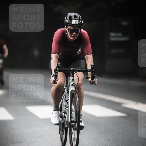 13.09.2026 - Stadtparktriathlon H.Heesch http://msf.ph/oto/10273028 13.09.2026 10:26:03 Radfahren 228, 257, 421 meine-sportfotos.de