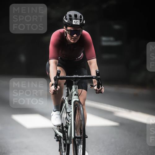13.09.2026 - Stadtparktriathlon H.Heesch http://msf.ph/oto/10273033 13.09.2026 10:26:03 Radfahren 228, 257, 421 meine-sportfotos.de