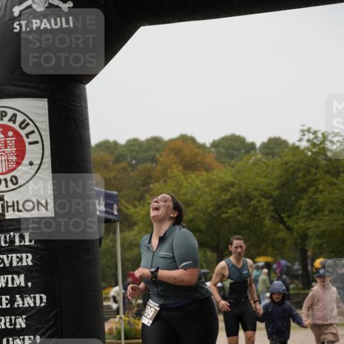 13.09.2026 - Stadtparktriathlon Patografie http://msf.ph/oto/10273047 13.09.2026 12:44:12 Ziel 799, 835 meine-sportfotos.de