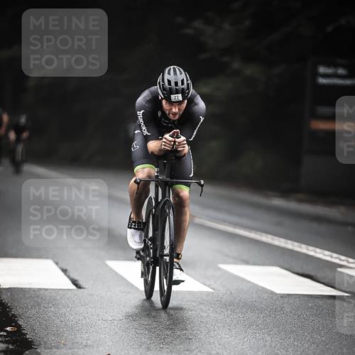 13.09.2026 - Stadtparktriathlon H.Heesch http://msf.ph/oto/10273059 13.09.2026 08:58:46 Radfahren 5, 22, 35, 121, 140 meine-sportfotos.de