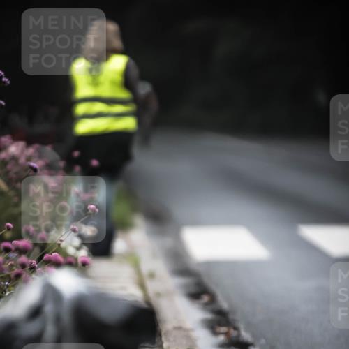 13.09.2026 - Stadtparktriathlon H.Heesch http://msf.ph/oto/10273085 13.09.2026 10:26:08 Radfahren 228, 421 meine-sportfotos.de
