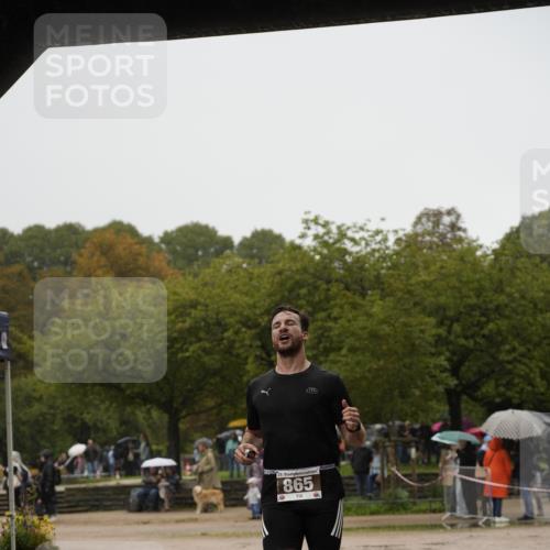 13.09.2026 - Stadtparktriathlon Patografie http://msf.ph/oto/10273119 13.09.2026 12:44:55 Ziel 865, 871 meine-sportfotos.de