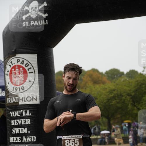 13.09.2026 - Stadtparktriathlon Patografie http://msf.ph/oto/10273131 13.09.2026 12:44:56 Ziel 865, 871 meine-sportfotos.de