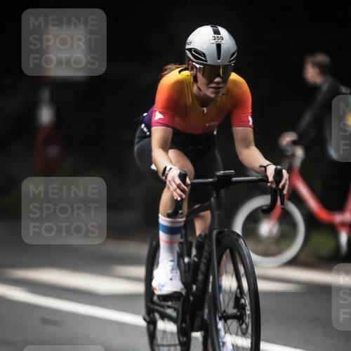 13.09.2026 - Stadtparktriathlon H.Heesch http://msf.ph/oto/10273136 13.09.2026 10:26:24 Radfahren 261, 359, 368 meine-sportfotos.de