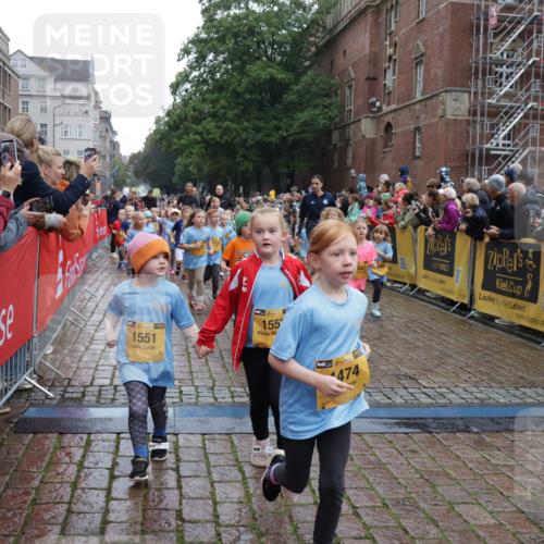 13.09.2026 - Kiel Lauf Yannick Fuchs http://msf.ph/oto/10273141 13.09.2026 08:35:57 Ziel 119, 741, 1690, 1850, 2618, 2882, 2911, 3100, 3497, 3762, 5028, 5146, 5181, 5566, 5827, 5949, 5990, 6446, 6508, 6589, 6741, 7573, 7781, 8357, 9023, 9026, 9234, 9978, 10642, 10922, 11203, 11639, 11905, 12203, 12205, 12227, 12328, 12344, 12354, 165, 304, 434, 705, 865, 1152, 1216, 1240, 1308, 1516, 1691, 2018, 2207, 2619, 2652, 2684, 3144, 3160, 3236, 3556, 4030, 4319, 4381, 4924, 5090, 5245, 5343, 5583, 5853, 6833, 7628, 8009, 8301, 8340, 8539, 8815, 8988, 464, 569, 740, 858 meine-sportfotos.de