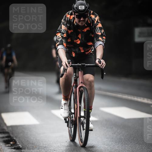 13.09.2026 - Stadtparktriathlon H.Heesch http://msf.ph/oto/10273154 13.09.2026 10:26:28 Radfahren 261, 330, 351, 359, 368, 447 meine-sportfotos.de