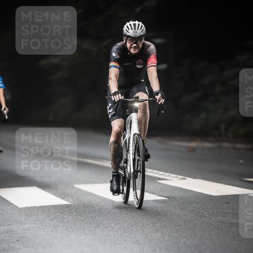 13.09.2026 - Stadtparktriathlon H.Heesch http://msf.ph/oto/10273174 13.09.2026 10:26:31 Radfahren 261, 330, 351, 444, 447 meine-sportfotos.de