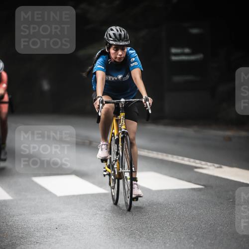 13.09.2026 - Stadtparktriathlon H.Heesch http://msf.ph/oto/10273181 13.09.2026 10:26:32 Radfahren 261, 269, 330, 351, 444, 447, 463 meine-sportfotos.de
