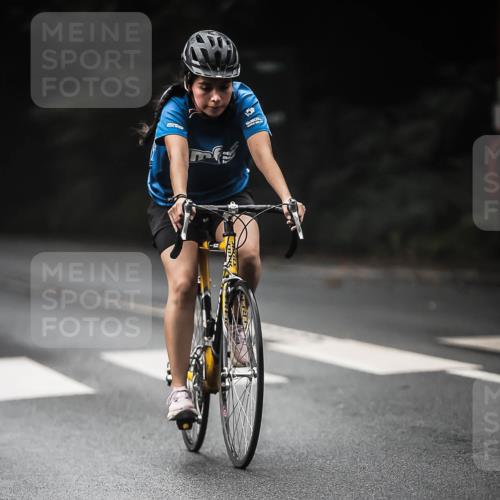 13.09.2026 - Stadtparktriathlon H.Heesch http://msf.ph/oto/10273191 13.09.2026 10:26:32 Radfahren 261, 269, 330, 351, 444, 447, 463 meine-sportfotos.de