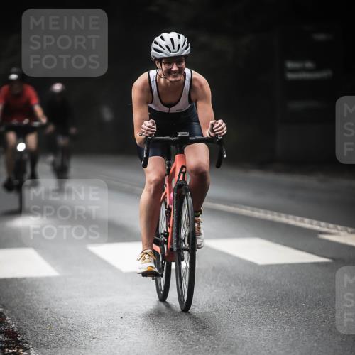 13.09.2026 - Stadtparktriathlon H.Heesch http://msf.ph/oto/10273215 13.09.2026 10:26:34 Radfahren 221, 251, 261, 269, 330, 345, 351, 444, 447, 463 meine-sportfotos.de