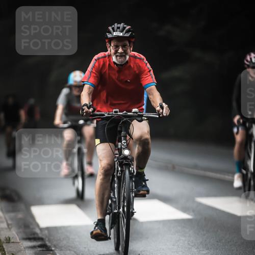 13.09.2026 - Stadtparktriathlon H.Heesch http://msf.ph/oto/10273241 13.09.2026 10:26:37 Radfahren 221, 251, 269, 292, 330, 345, 351, 444, 447, 463 meine-sportfotos.de