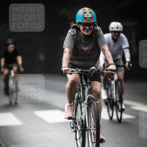13.09.2026 - Stadtparktriathlon H.Heesch http://msf.ph/oto/10273275 13.09.2026 10:26:39 Radfahren 221, 225, 251, 269, 292, 345, 351, 444, 447, 463 meine-sportfotos.de