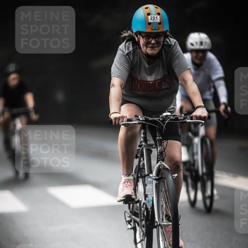 13.09.2026 - Stadtparktriathlon H.Heesch http://msf.ph/oto/10273278 13.09.2026 10:26:39 Radfahren 221, 225, 251, 269, 292, 345, 351, 444, 447, 463 meine-sportfotos.de
