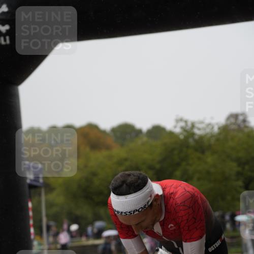 13.09.2026 - Stadtparktriathlon Patografie http://msf.ph/oto/10273303 13.09.2026 12:46:27 Ziel 722, 795, 858, 1017 meine-sportfotos.de