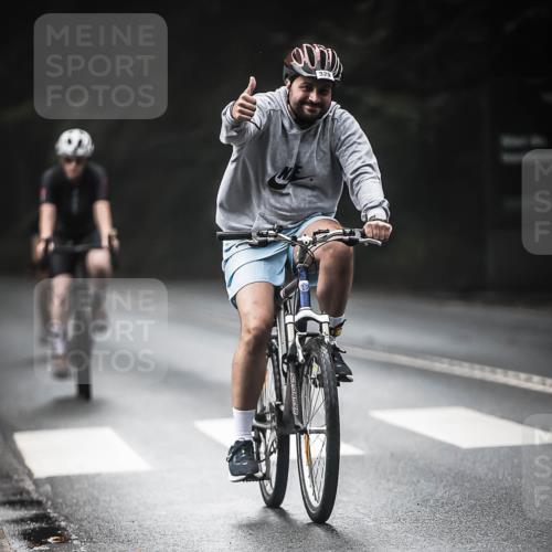 13.09.2026 - Stadtparktriathlon H.Heesch http://msf.ph/oto/10273362 13.09.2026 10:26:48 Radfahren 225, 329, 361, 382, 399 meine-sportfotos.de