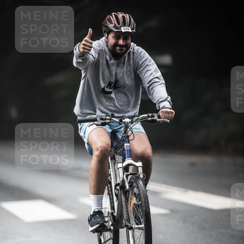 13.09.2026 - Stadtparktriathlon H.Heesch http://msf.ph/oto/10273377 13.09.2026 10:26:49 Radfahren 225, 329, 361, 382, 399 meine-sportfotos.de
