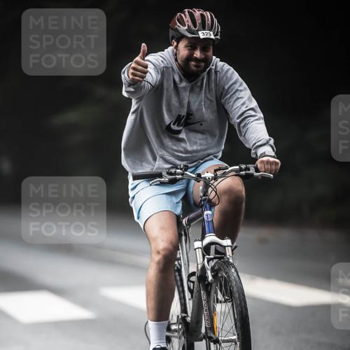13.09.2026 - Stadtparktriathlon H.Heesch http://msf.ph/oto/10273382 13.09.2026 10:26:49 Radfahren 225, 329, 361, 382, 399 meine-sportfotos.de