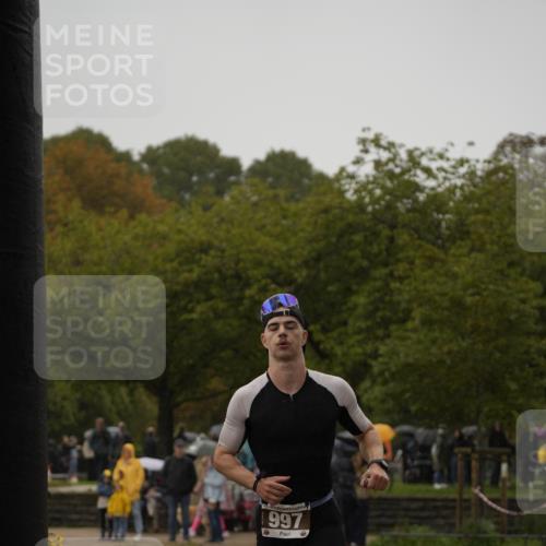 13.09.2026 - Stadtparktriathlon Patografie http://msf.ph/oto/10273399 13.09.2026 12:48:19 Ziel 997 meine-sportfotos.de