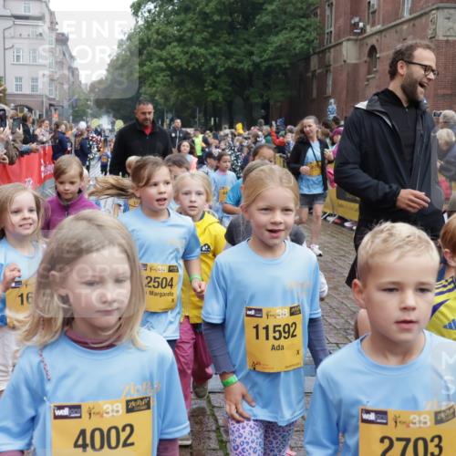 13.09.2026 - Kiel Lauf Yannick Fuchs http://msf.ph/oto/10273402 13.09.2026 08:36:07 Ziel 119, 440, 690, 832, 1551, 1552, 1690, 2618, 2621, 2882, 2911, 3053, 3149, 3746, 3762, 4474, 5146, 5181, 5308, 5905, 5990, 6022, 6171, 6446, 6508, 6589, 6741, 7383, 7573, 7634, 7781, 7842, 8638, 9023, 9026, 9234, 9252, 10043, 10147, 10351, 10576, 10642, 11203, 11577, 11639, 12203, 12336, 12558, 119, 165, 304, 705, 741, 1152, 1240, 1516, 1850, 2018, 2619, 2684, 2882, 3236, 3556, 4030, 4319, 4924, 5245, 5343, 5853, 8301, 8539, 8988, 464, 569, 740, 858, 865, 3160 meine-sportfotos.de