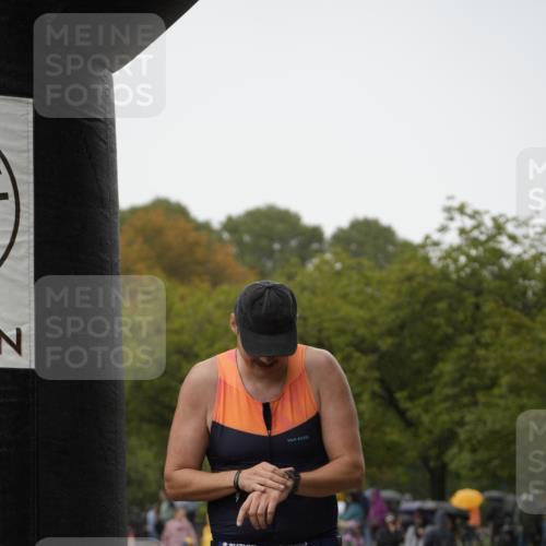 13.09.2026 - Stadtparktriathlon Patografie http://msf.ph/oto/10273427 13.09.2026 12:48:49 Ziel 831, 926 meine-sportfotos.de