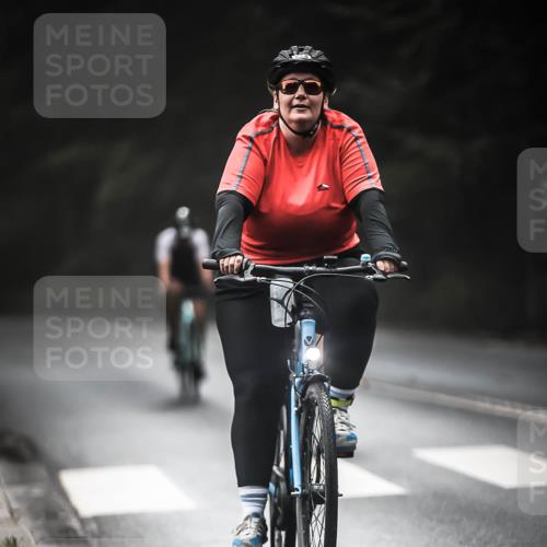 13.09.2026 - Stadtparktriathlon H.Heesch http://msf.ph/oto/10273450 13.09.2026 10:26:57 Radfahren 278, 337, 382, 399, 451, 465 meine-sportfotos.de
