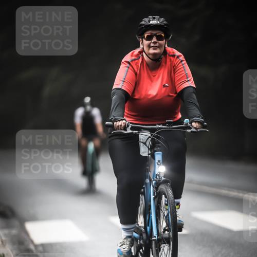 13.09.2026 - Stadtparktriathlon H.Heesch http://msf.ph/oto/10273454 13.09.2026 10:26:57 Radfahren 278, 337, 382, 399, 451, 465 meine-sportfotos.de