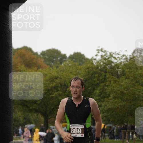 13.09.2026 - Stadtparktriathlon Patografie http://msf.ph/oto/10273464 13.09.2026 12:49:08 Ziel 869 meine-sportfotos.de