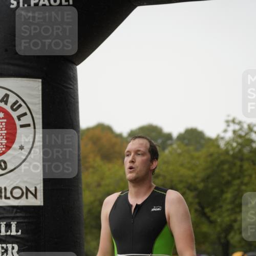 13.09.2026 - Stadtparktriathlon Patografie http://msf.ph/oto/10273474 13.09.2026 12:49:10 Ziel 869 meine-sportfotos.de