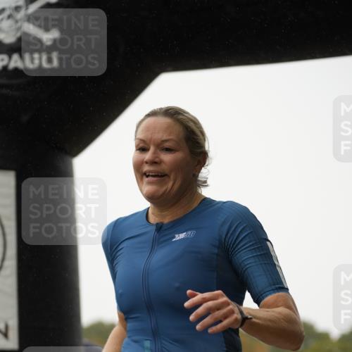 13.09.2026 - Stadtparktriathlon Patografie http://msf.ph/oto/10273511 13.09.2026 12:49:34 Ziel 816 meine-sportfotos.de