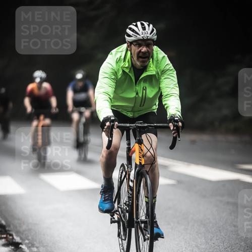 13.09.2026 - Stadtparktriathlon H.Heesch http://msf.ph/oto/10273520 13.09.2026 10:27:07 Radfahren 233, 243, 305, 309, 394, 405, 412, 459 meine-sportfotos.de