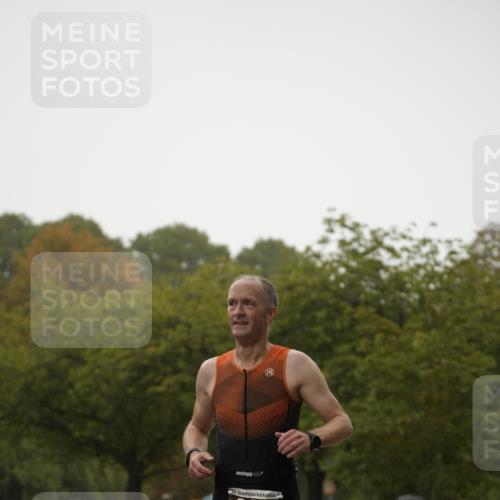 13.09.2026 - Stadtparktriathlon Patografie http://msf.ph/oto/10273529 13.09.2026 12:49:56 Ziel 888, 920 meine-sportfotos.de