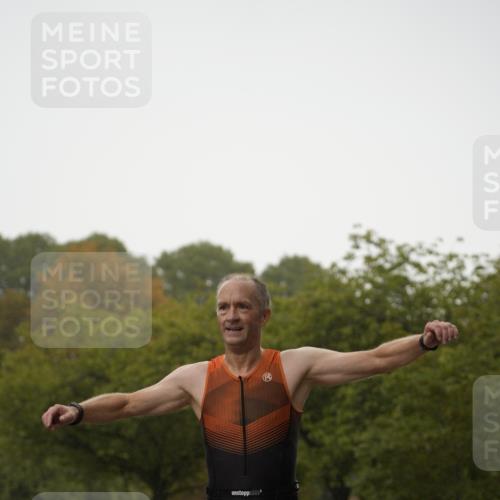13.09.2026 - Stadtparktriathlon Patografie http://msf.ph/oto/10273534 13.09.2026 12:49:56 Ziel 888, 920 meine-sportfotos.de
