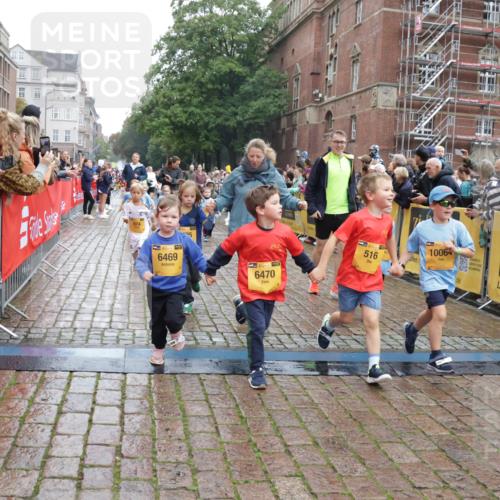 13.09.2026 - Kiel Lauf Yannick Fuchs http://msf.ph/oto/10273537 13.09.2026 08:36:16 Ziel 71, 308, 440, 464, 465, 569, 690, 740, 832, 858, 923, 1551, 1552, 1648, 2310, 2328, 2621, 3053, 3149, 3434, 3656, 3689, 3746, 4002, 4007, 4473, 4474, 5308, 5481, 5486, 5499, 5842, 6022, 6101, 6143, 6171, 6491, 6838, 7128, 7147, 7225, 7228, 7523, 7629, 7634, 7679, 7842, 7908, 8228, 8267, 8638, 8961, 9252, 9625, 9794, 10111, 10140, 10147, 10712, 11355, 11577, 12239, 12336, 12447, 12558, 12645, 119, 304, 741, 832, 1240, 1516, 1690, 1850, 2618, 2882, 2911, 3053, 3236 meine-sportfotos.de