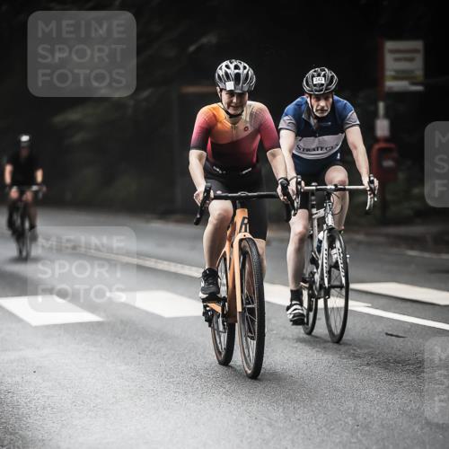 13.09.2026 - Stadtparktriathlon H.Heesch http://msf.ph/oto/10273543 13.09.2026 10:27:09 Radfahren 233, 243, 305, 309, 394, 405, 412, 459 meine-sportfotos.de