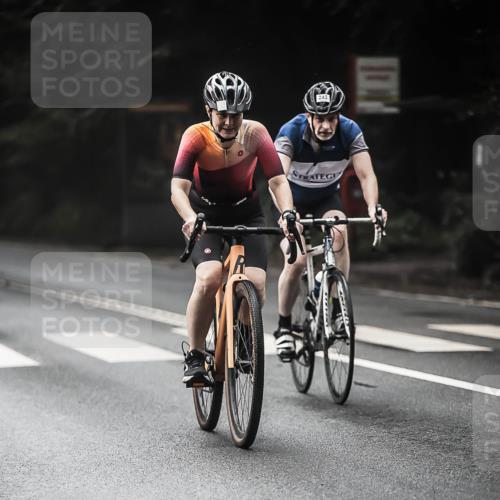 13.09.2026 - Stadtparktriathlon H.Heesch http://msf.ph/oto/10273546 13.09.2026 10:27:09 Radfahren 233, 243, 305, 309, 394, 405, 412, 459 meine-sportfotos.de