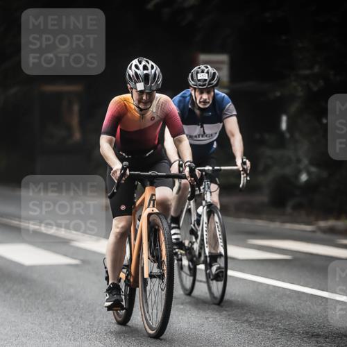 13.09.2026 - Stadtparktriathlon H.Heesch http://msf.ph/oto/10273551 13.09.2026 10:27:09 Radfahren 233, 243, 305, 309, 394, 405, 412, 459 meine-sportfotos.de