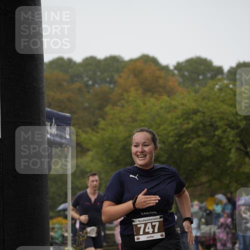 13.09.2026 - Stadtparktriathlon Patografie http://msf.ph/oto/10273557 13.09.2026 12:50:08 Ziel 747, 902, 922 meine-sportfotos.de