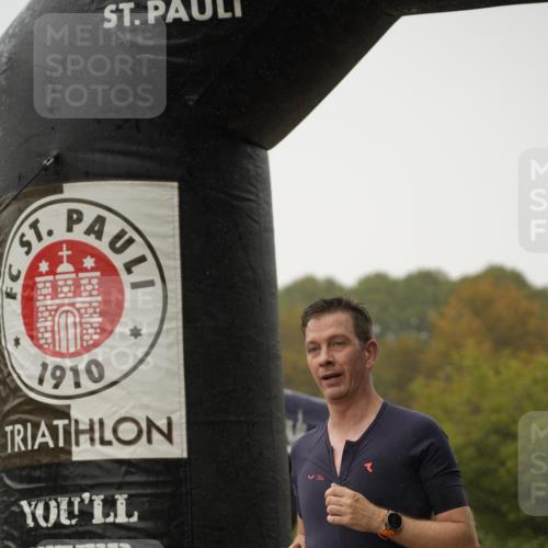 13.09.2026 - Stadtparktriathlon Patografie http://msf.ph/oto/10273566 13.09.2026 12:50:11 Ziel 747, 902, 922 meine-sportfotos.de