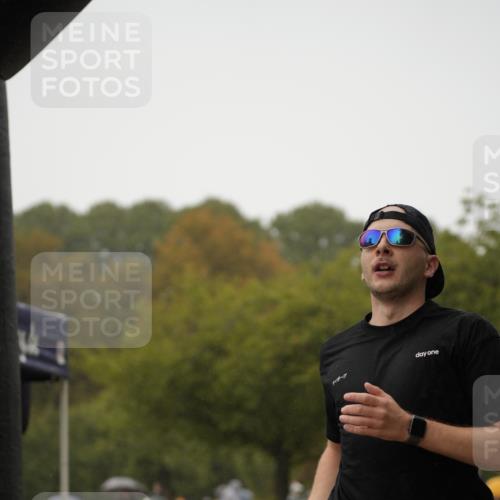 13.09.2026 - Stadtparktriathlon Patografie http://msf.ph/oto/10273575 13.09.2026 12:50:14 Ziel 747, 902, 922 meine-sportfotos.de