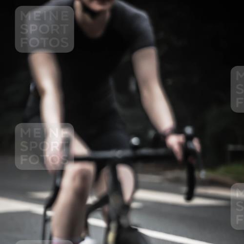13.09.2026 - Stadtparktriathlon H.Heesch http://msf.ph/oto/10273584 13.09.2026 10:27:12 Radfahren 233, 243, 305, 309, 394, 402, 405, 412, 459 meine-sportfotos.de