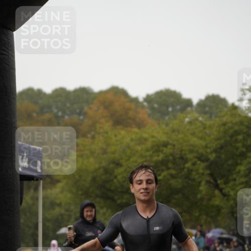 13.09.2026 - Stadtparktriathlon Patografie http://msf.ph/oto/10273592 13.09.2026 12:50:36 Ziel 878 meine-sportfotos.de