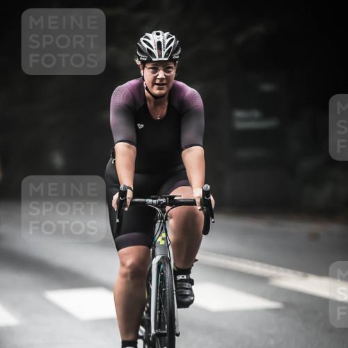 13.09.2026 - Stadtparktriathlon H.Heesch http://msf.ph/oto/10273598 13.09.2026 10:27:13 Radfahren 233, 243, 254, 305, 309, 389, 394, 402, 405, 459 meine-sportfotos.de