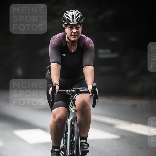 13.09.2026 - Stadtparktriathlon H.Heesch http://msf.ph/oto/10273600 13.09.2026 10:27:13 Radfahren 233, 243, 254, 305, 309, 389, 394, 402, 405, 459 meine-sportfotos.de