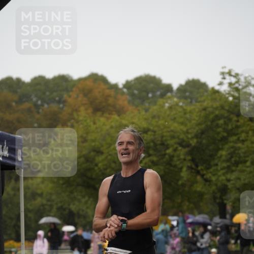 13.09.2026 - Stadtparktriathlon Patografie http://msf.ph/oto/10273642 13.09.2026 12:51:17 Ziel 785, 1059 meine-sportfotos.de