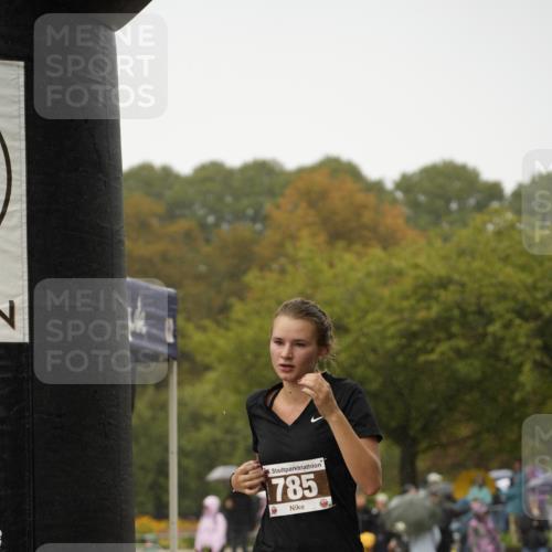 13.09.2026 - Stadtparktriathlon Patografie http://msf.ph/oto/10273672 13.09.2026 12:51:24 Ziel 729, 785 meine-sportfotos.de