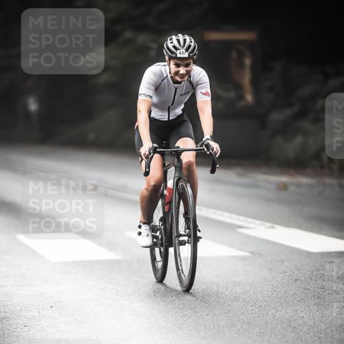 13.09.2026 - Stadtparktriathlon H.Heesch http://msf.ph/oto/10273697 13.09.2026 10:27:32 Radfahren 437 meine-sportfotos.de