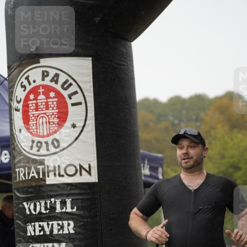 13.09.2026 - Stadtparktriathlon Patografie http://msf.ph/oto/10273709 13.09.2026 12:51:49 Ziel 935 meine-sportfotos.de