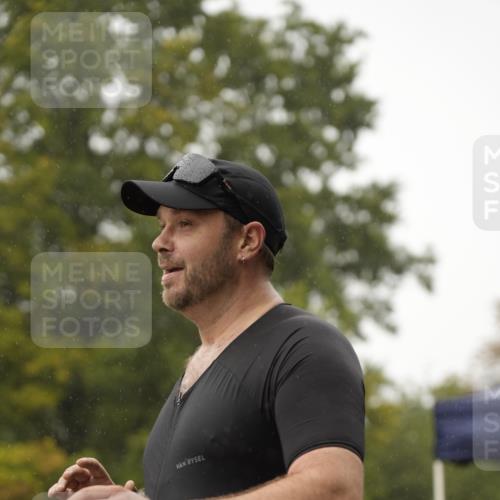 13.09.2026 - Stadtparktriathlon Patografie http://msf.ph/oto/10273723 13.09.2026 12:51:51 Ziel 935 meine-sportfotos.de