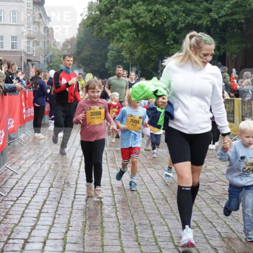 13.09.2026 - Kiel Lauf Yannick Fuchs http://msf.ph/oto/10273771 13.09.2026 08:36:24 Ziel 71, 308, 464, 465, 516, 569, 858, 923, 1407, 1648, 1829, 1875, 2310, 2328, 3434, 3532, 3656, 3689, 4002, 4473, 4495, 4500, 5481, 5486, 5499, 5658, 5842, 6101, 6143, 6470, 6491, 6838, 7128, 7136, 7147, 7225, 7228, 7523, 7629, 7679, 7908, 8228, 8267, 8961, 9625, 9794, 10064, 10111, 10140, 10712, 11355, 11592, 11782, 12239, 12447, 12504, 12645, 119, 440, 569, 690, 740, 741, 832, 858, 1551, 1552, 1690, 1850, 2310, 2328, 2618, 2621, 2882, 2911, 3053, 3149, 4007, 4474, 6022, 6101 meine-sportfotos.de